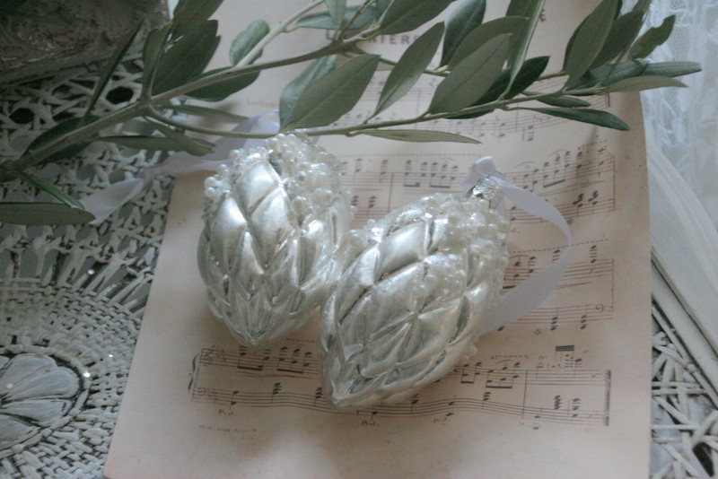 Glaszapfen cream mit Perlen 13 cm Baumbehang