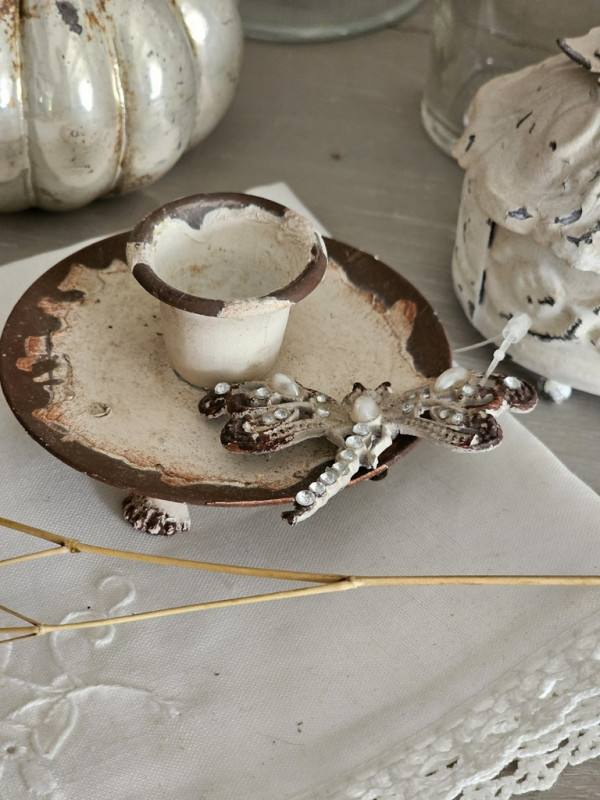 Preview: Kerzenhalter Metall Creme Vintage mit Libelle & Strass
