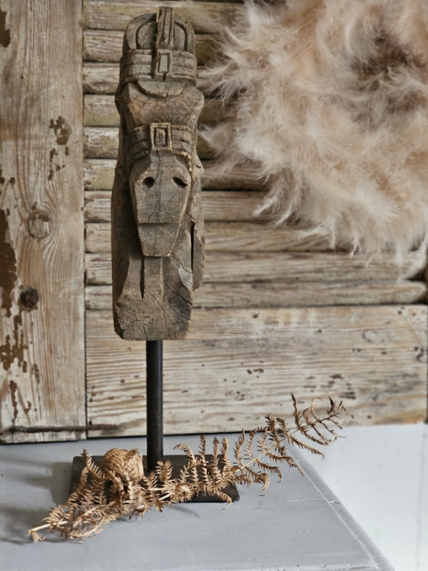 Preview: Rustikale Pferde-Skulptur aus Massivholz