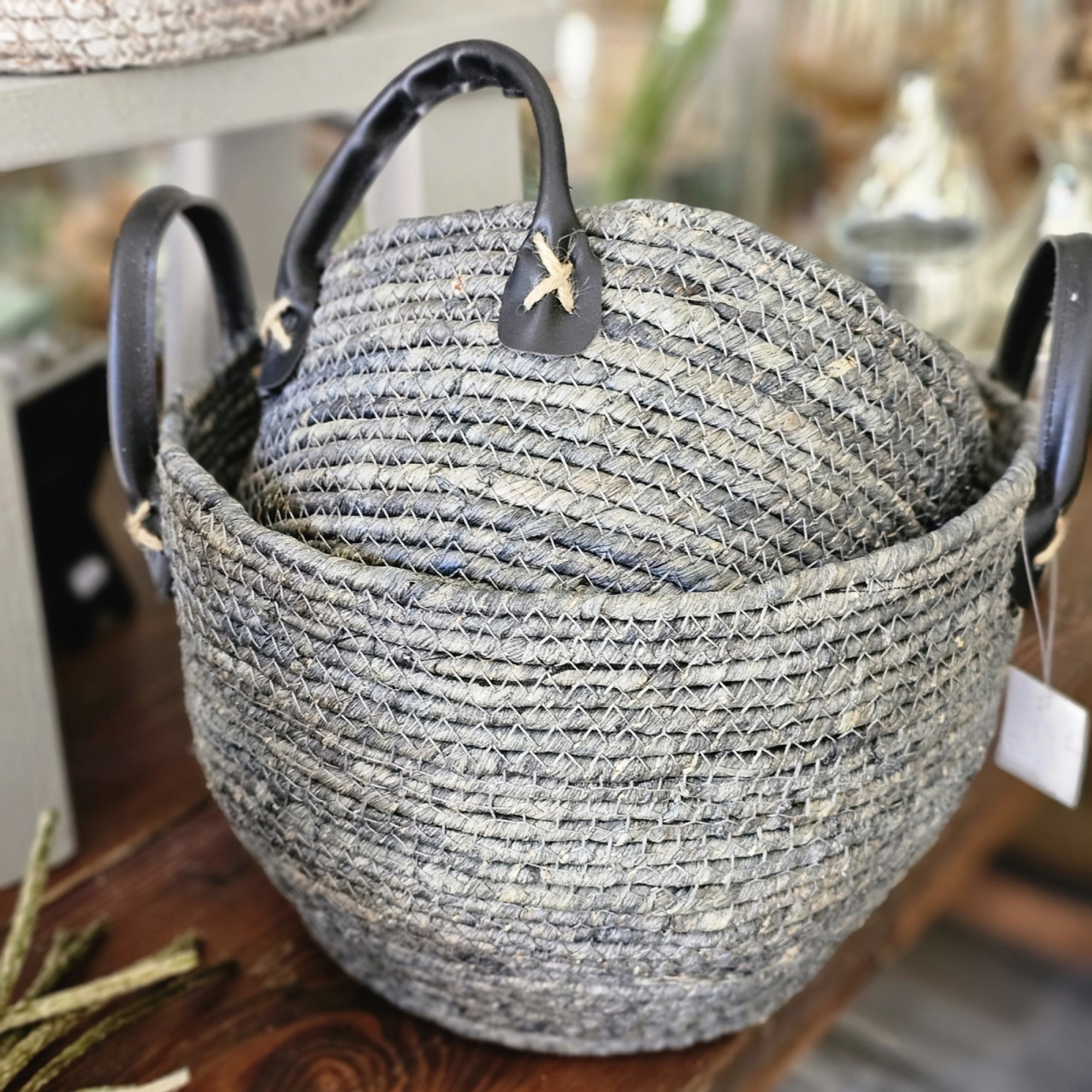 aufbewahrung-koerbe-zeitungen-topf