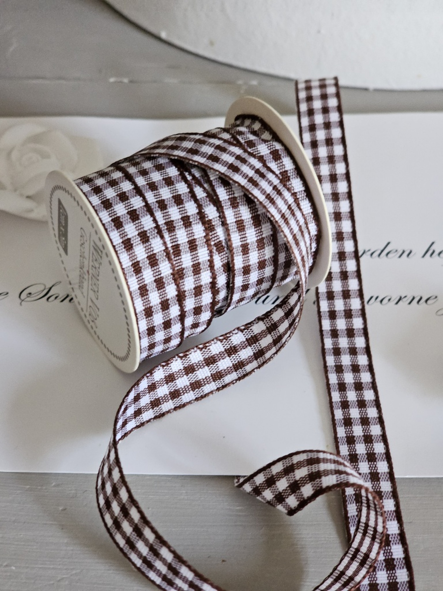 geschenkband-textil-kariert-braun-weiss