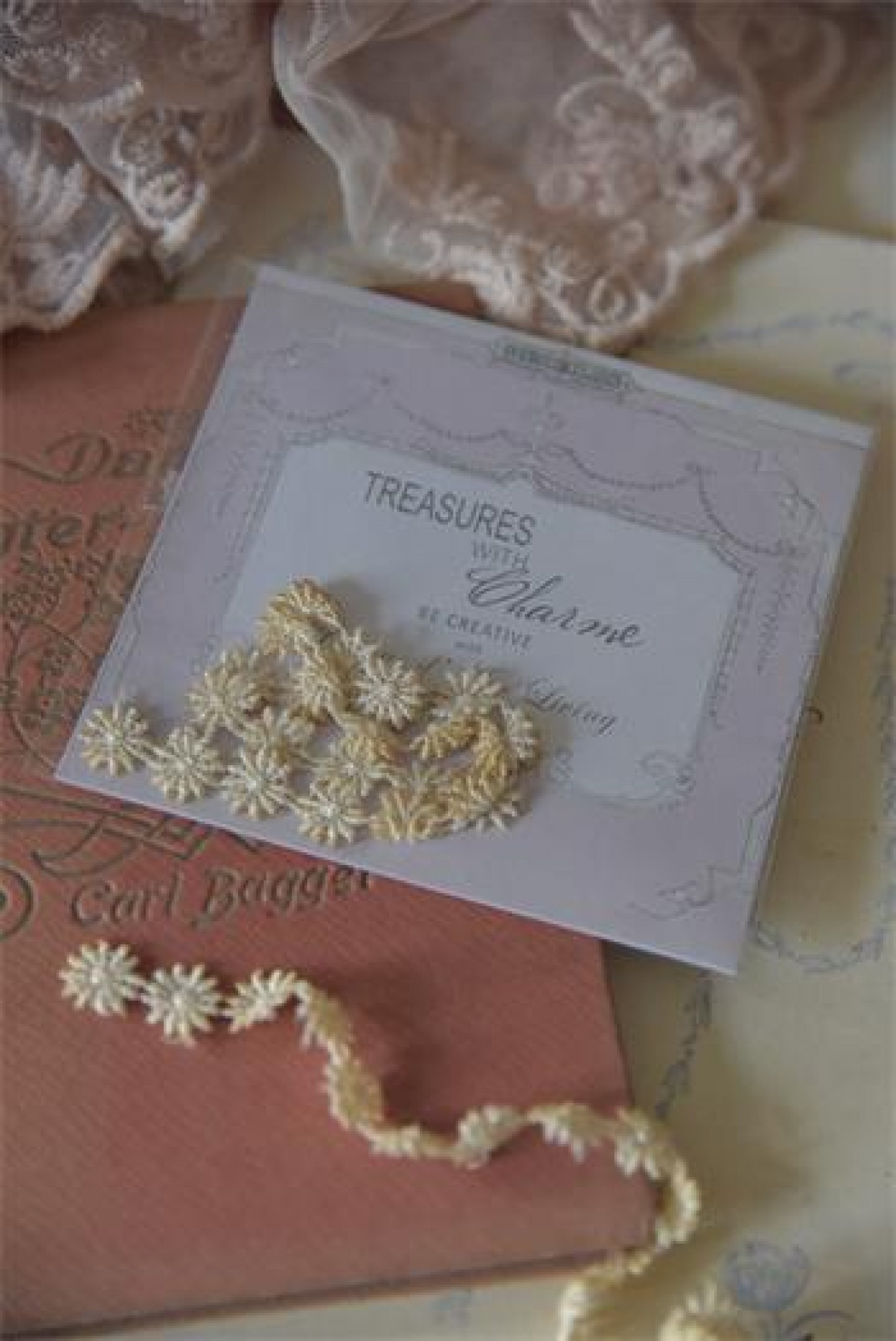 kleine Blumen Band patiniert zum Verzieren und Basteln