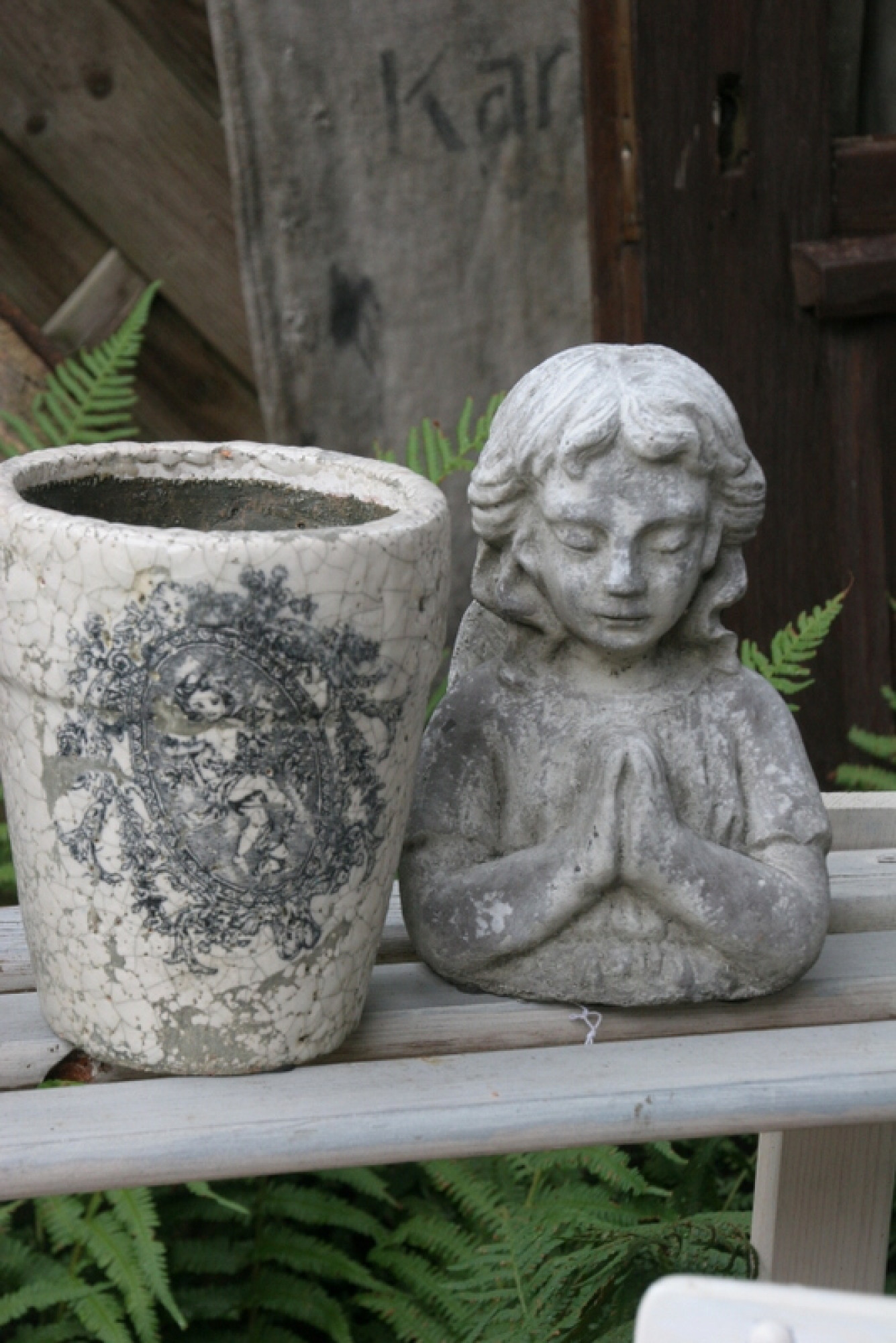 Engel Büste träumend