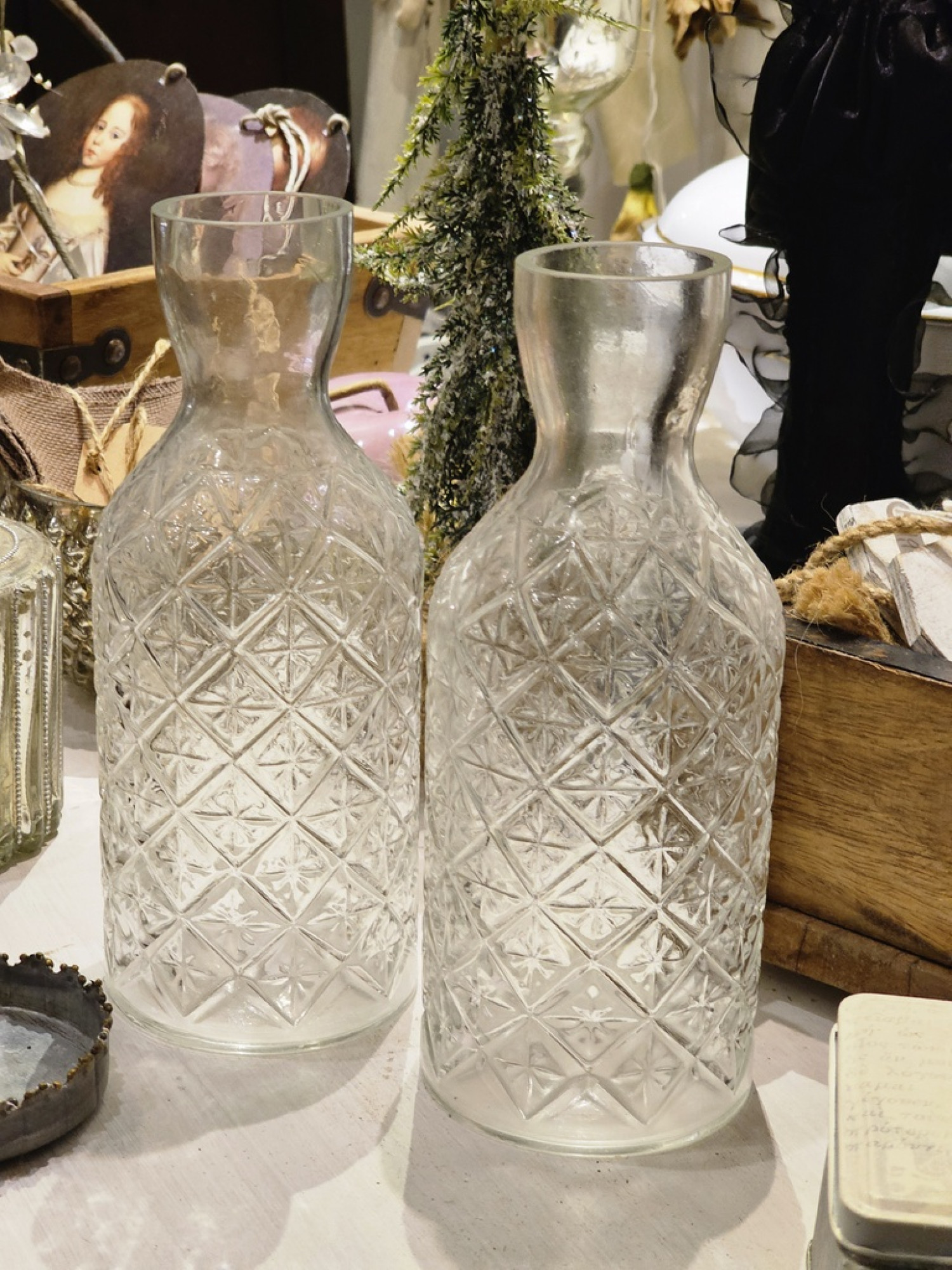 Karaffe Vase Pressglas Rautenmuster Antik-Style 18,5cm