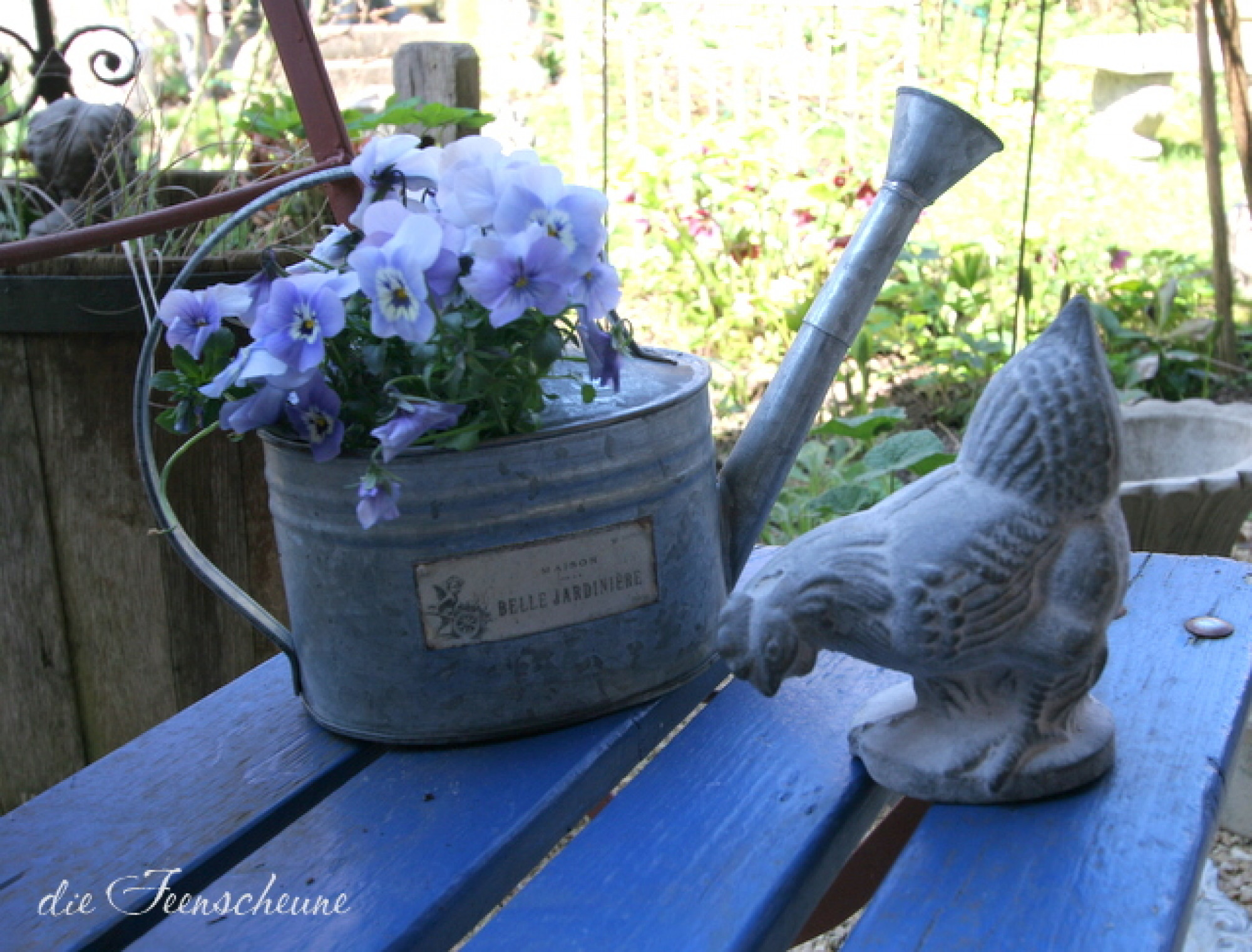 Gießkanne Deko Blumen Metall