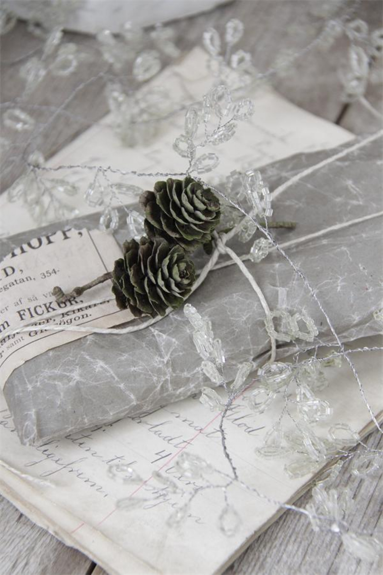 Dekorationsbehang Blätter Girlande