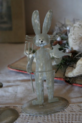 Hasenjunge aus Blech - Vogel auf Hand Shabby Look