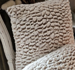 Kuschelkissen in Felloptik